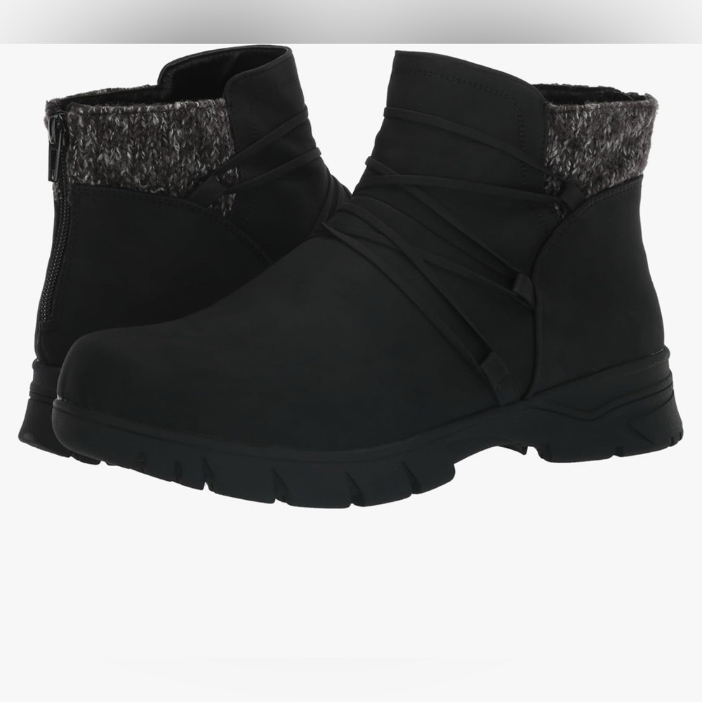 Easy street Stefani Knit booties 9.5 WW extra wide width new with box**